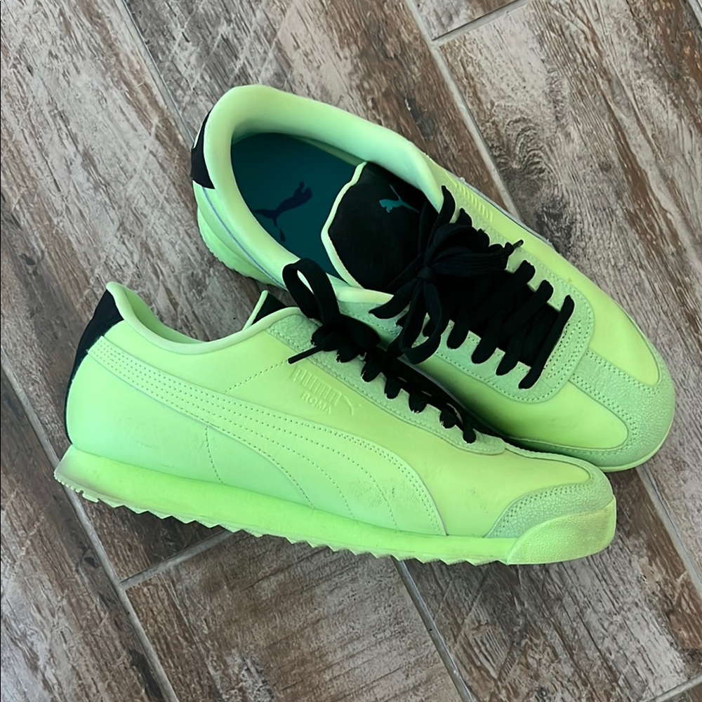 PUMA ROMA NEON